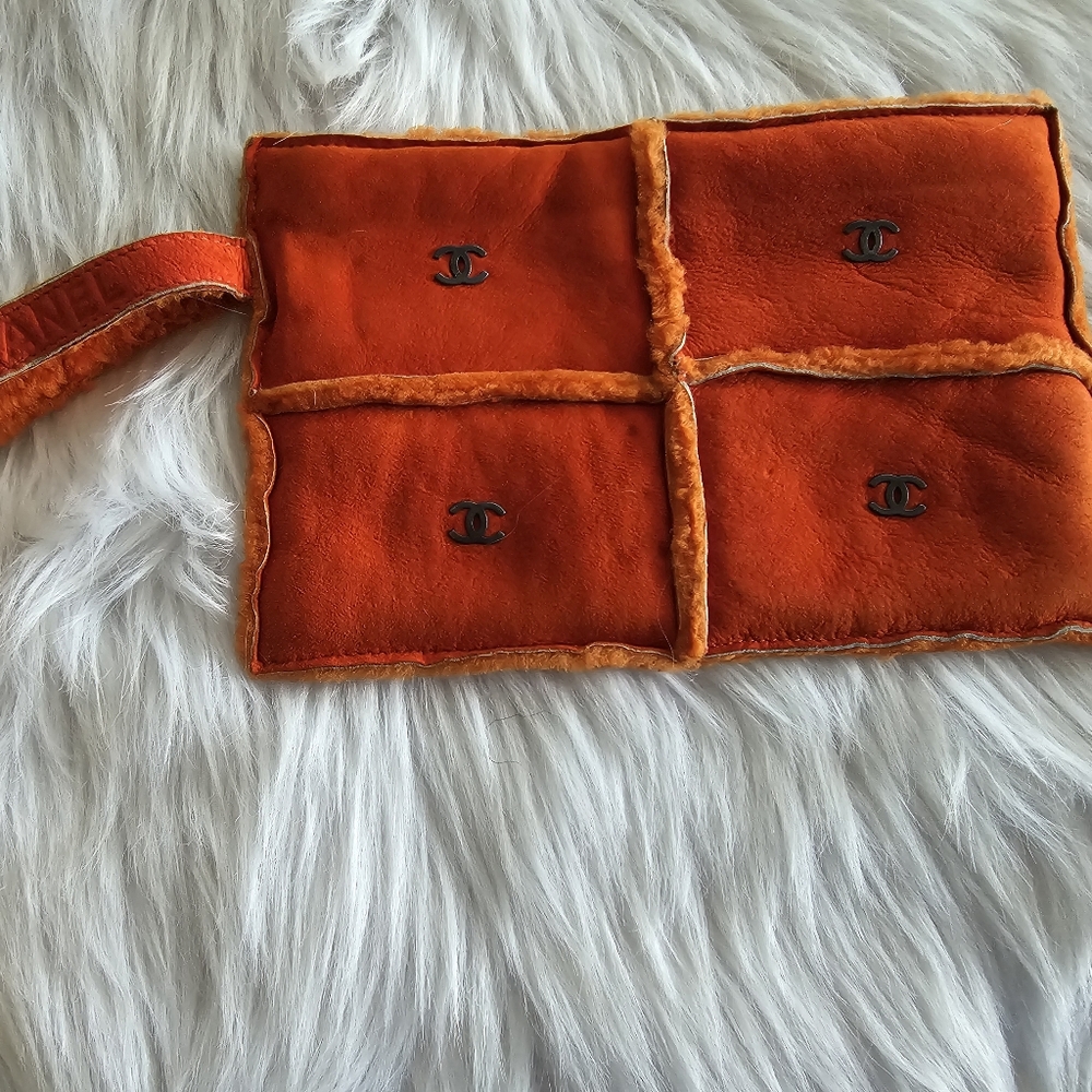 Authentic!! Chanel Suede Shearling Fur CC Wristle.